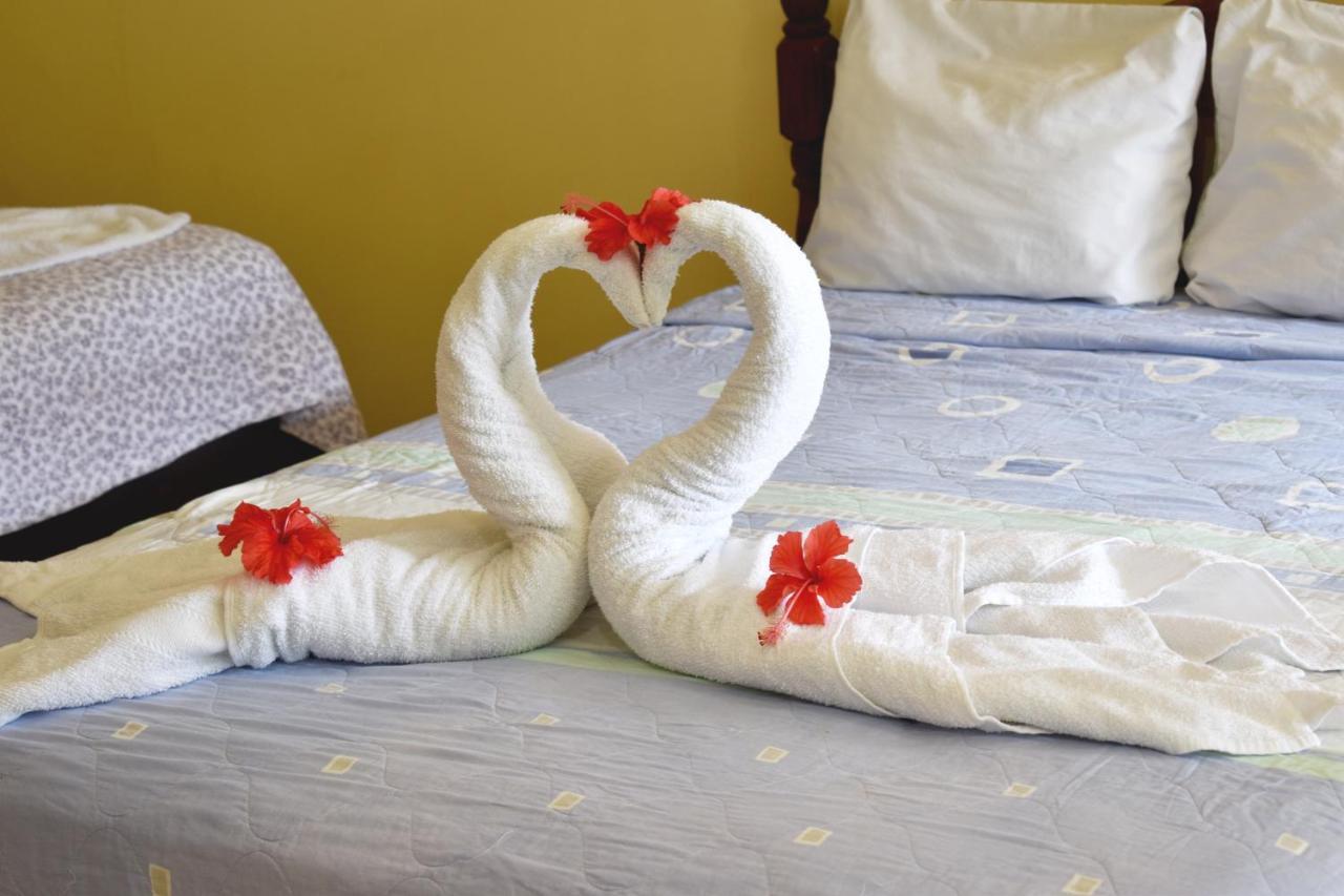 Hotel Quepos Paraiso מראה חיצוני תמונה